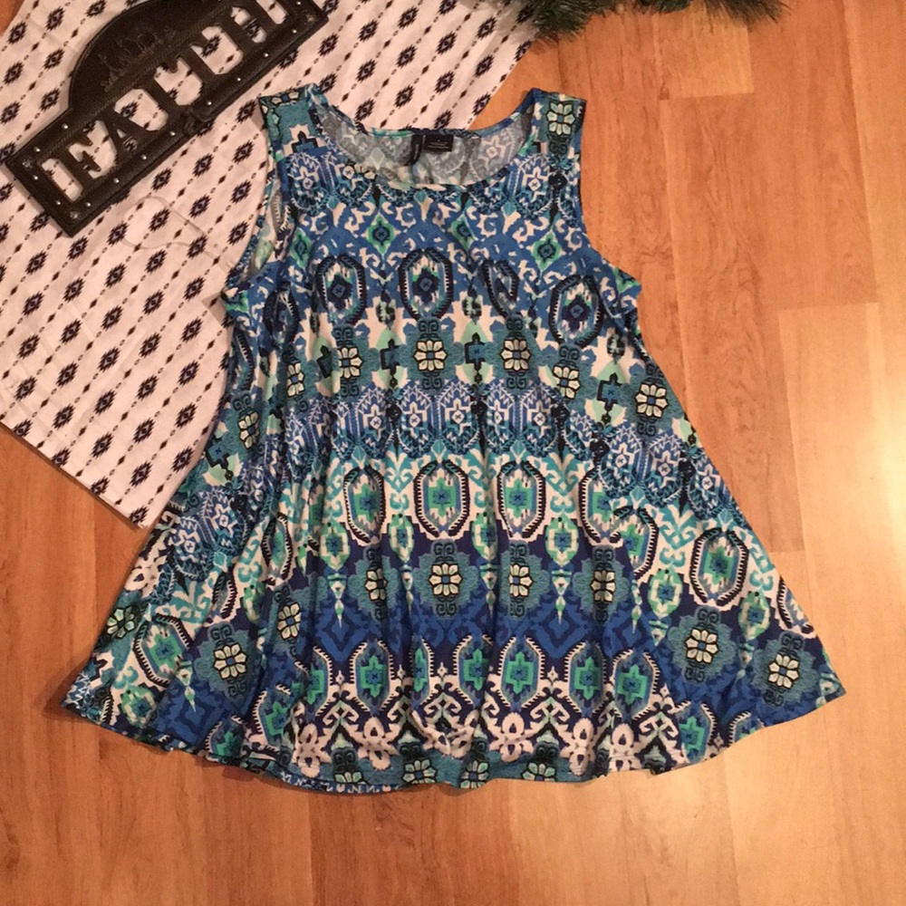 SOLD✨VIBRANT blue✨ tank top